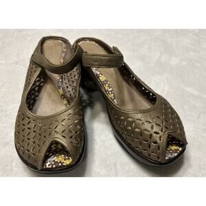 Jambu Shoes Women’s 10 Journey Encores MaryJane Gray Leather Sport Wedge Walking